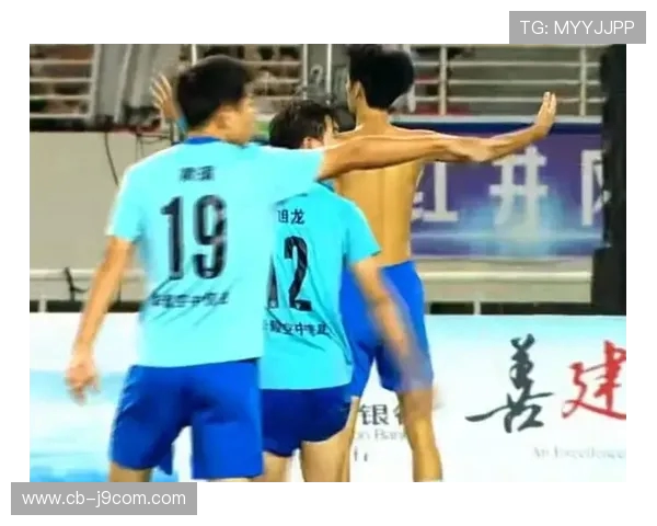 抚州队足球教练带队迎接新挑战，打造球队未来发展新局面